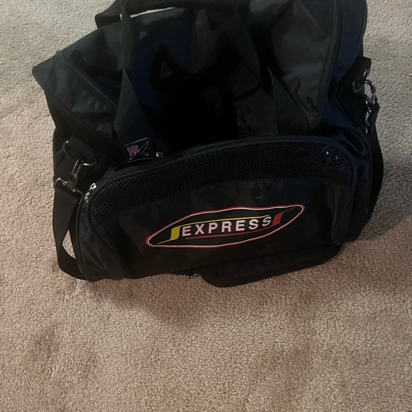 Good condition EXPRESS Bowling Bag Barely used - Picture 5 of 5